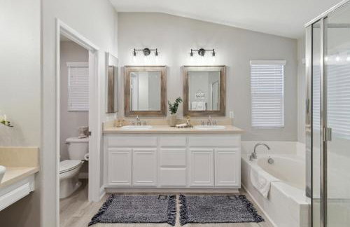 5BR 3BA Home - King Beds - Fast Wifi home - Foto 12