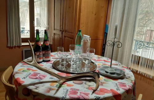 Appartement cosy au cœur de Vagney, proche commerces et sentiers, terrasse et cheminée, à 15km Gérardmer - FR-1-589-304 - Foto 7