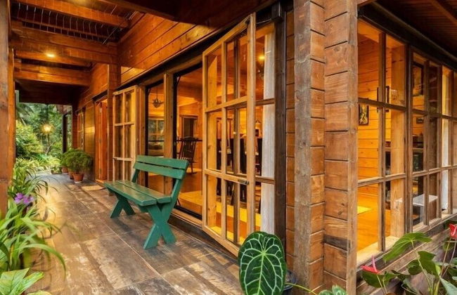 ama Stays & Trails The Malabar Villa Heliconia, Kozhikode - Foto 1