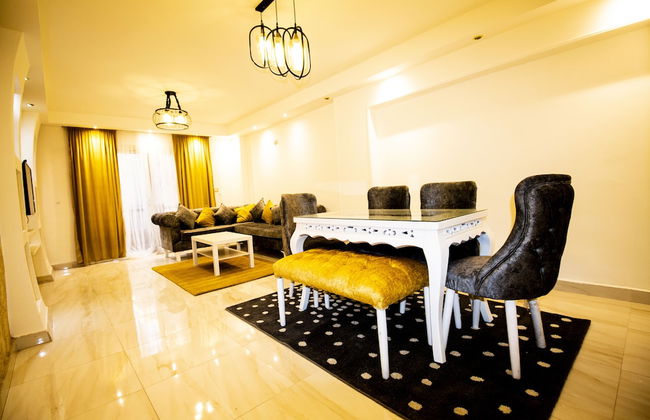 Yellow & Brown Moderne Style Near Food-court - Foto 2