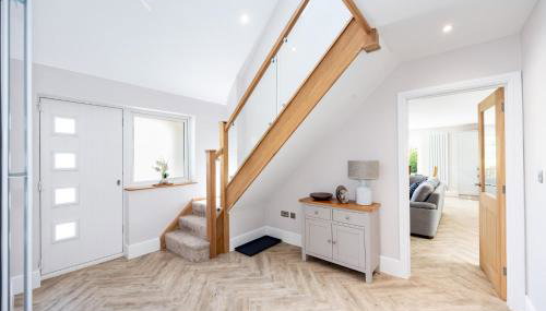 NEW! Stunning & Huge 5BR with Parking & Garden - Perfect for Families & Groups! Excellent Location - Foto 4