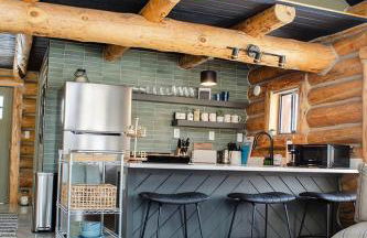 Ranch Life Reimagined, Cattle Drives to Chic Cabin - Foto 16