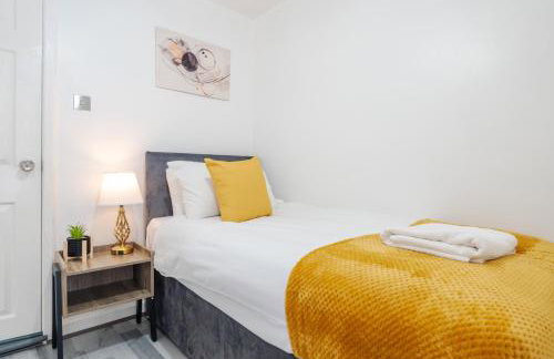 Newly Renovated 4BR House with lots of amenities - Foto 10