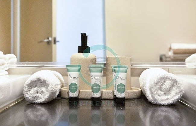 City Skyline Escape Office Parking Pool - Foto 16