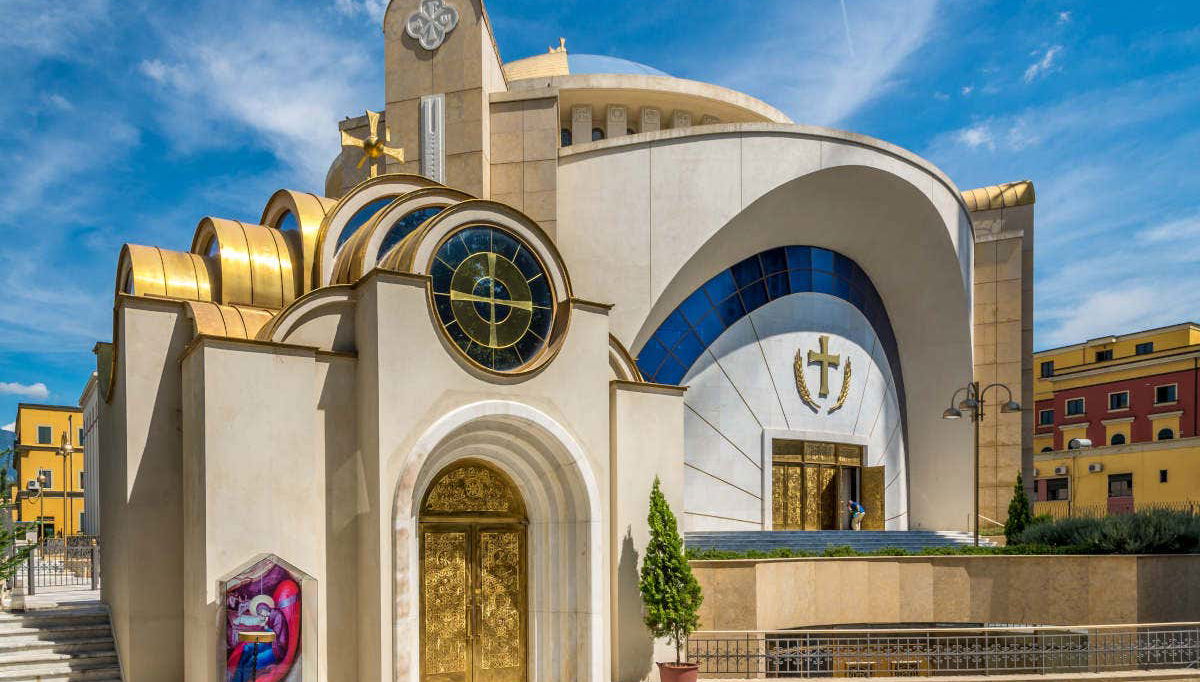 Tirana Walking Tour - Photo 1