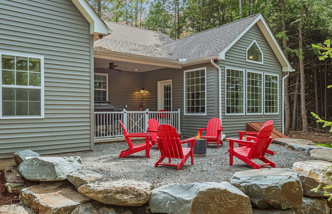 Luxuriously Lakeside by Avantstay Lakefront Retreat w Game Room - Foto 56