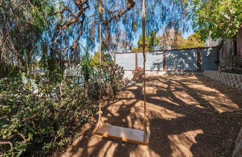 Downtown La Mesa gem - Photo 45