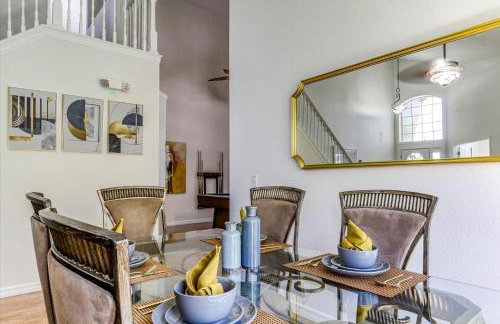 Large Home-Private Pool, Spa, and Pet Friendly Sleeps 12 - Foto 13