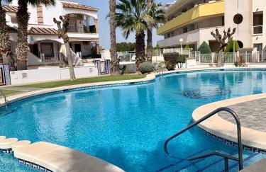 Casa Leone in het hart van Villamartin - Foto 32