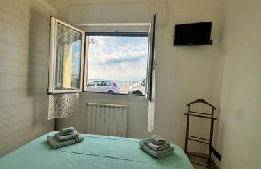 Casa Mare - Bilocale sul Lungomare di Santo Stefano al mare - Foto 6