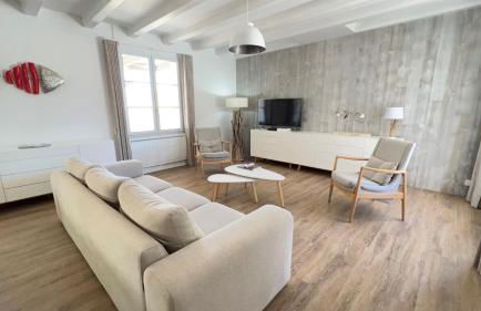 Superbe villa entièrement rénovée avec piscine à proximité de la plage - Foto 9