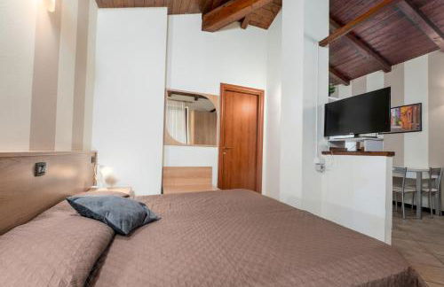 335 - Residence Montebello Monolocale C, Relax nel verde con Piscina - Foto 3