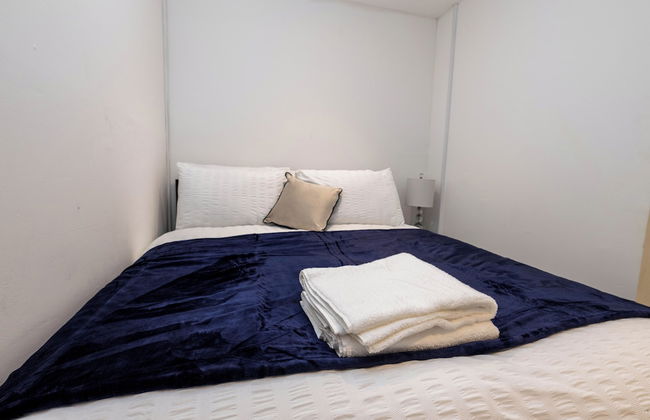 1 Bed-4guests-sofabed-wifi-closetocity-parking - Foto 2