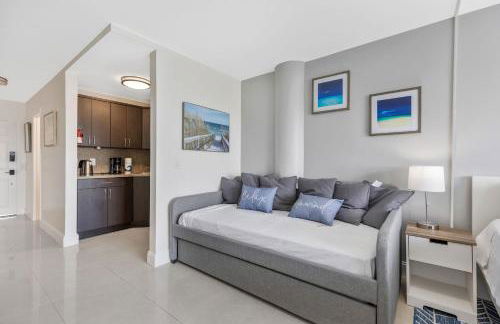 Waterfront Studio Condo in the Heart of Miami - Skyline & Bay Views - Foto 23