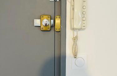 Studio 11 Proche Centre Ville avec Wifi Parking Troyes - Foto 8