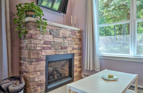 Relax Fireside! Retreat 16 Mi to Camelback Resort - Foto 4