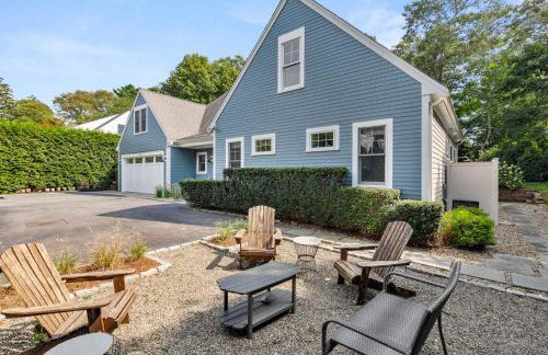 Family Friendly Home Mins to Beach and Downtown - Photo 1