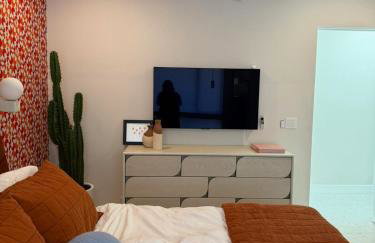 Aerhaus - Mid-Century Oasis - Foto 7