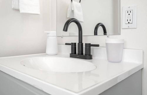 Family Retreat in Birmingham, 7BR 4BA - Photo 42