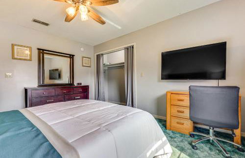 BBQ Ready Hawthorne Home with Screened-In Patio - Foto 16