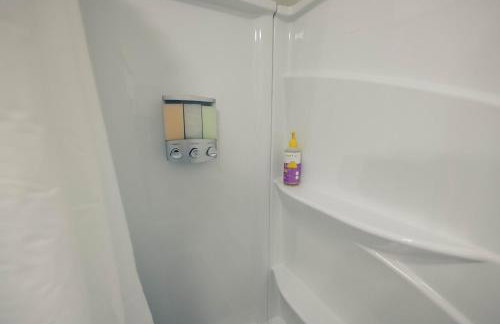 Spacious home away from home! Hot tub! - Photo 31