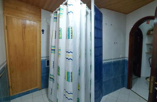 2BR Bungalow with Sunny Private Terrace - Secure Gear Storage - Foto 19