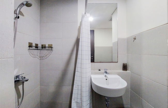 Best Homey And Nice Studio At Bintaro Icon Apartment - Foto 11