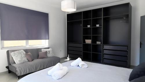 Grey family and friends apartment - Foto 5, towels, wardrobe