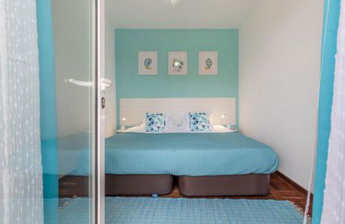 Scenic Home with Panoramic Sea & Mountain Views in São Vicente - Foto 7