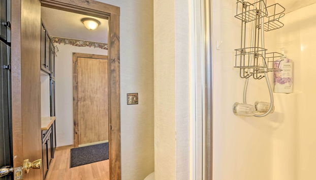 Fireplace, Deck & Mtn Views: Grand Lake Home - Foto 3, Interni