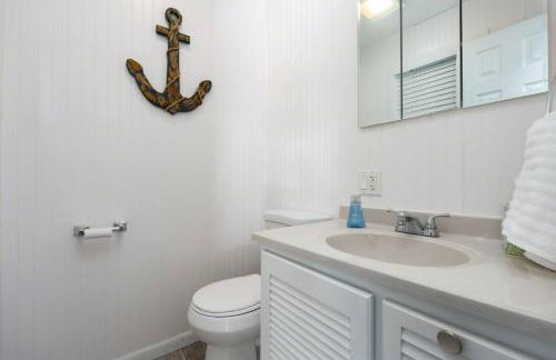 Epic Indoor Pool w/slide & hot tub close to beach - Foto 34