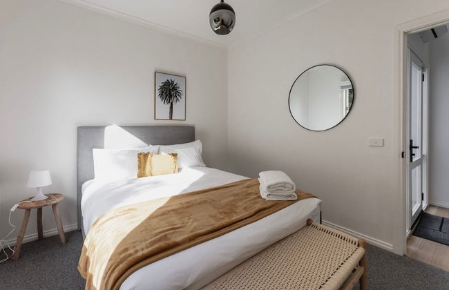 Clifftop Luxury With Spectacular Ocean Views - Photo 19