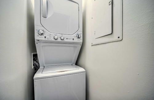 Sapphire Home with Grill and Pool Access - Foto 22