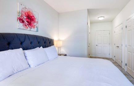 Luxury Modern Apt with Patio - Foto 15