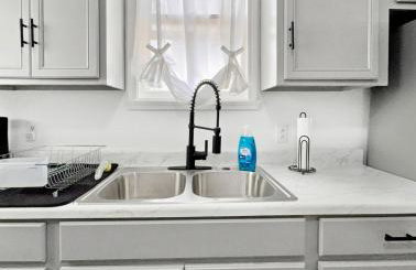 Save 50 percent on 30 or more Days! 3BR by UofR & ROC NY Airport - Foto 14