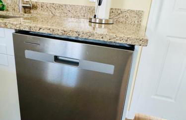 New Home Near Legoland and Disney Sleeps 12 - Foto 27