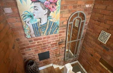 Luxury homely open-plan Barn with log burner & games room - Foto 16