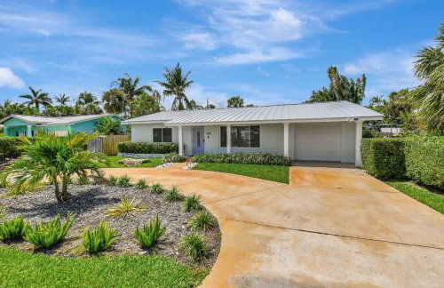 Tradewinds Ultimate Delray Beach Lifestyle 3BR2BA Home with Heated Pool - Foto 53