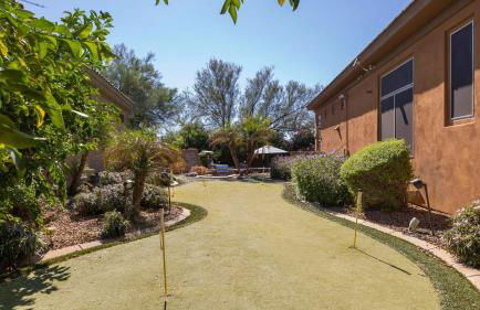 Scottsdale Desert Oasis w Pool Putting Green Outdoor Lounge Sandflower by AvantStay - Foto 7