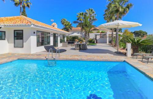 Amazing villa with panoramic views - Photo 2