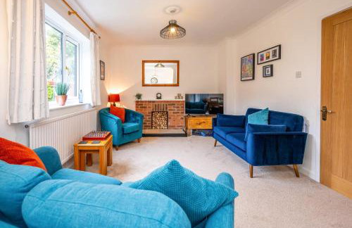 Splendid House Great Location to WAVE Surf & South West Water Park - Super Garden By STAE-Homes - Foto 2