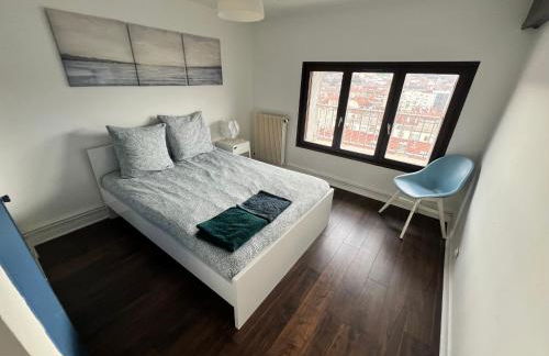 014 CHIC & COSY GRAND APPART DUPLEX 76m2 WIFI SMART TV NETFLIX ET VUE PANORAMIQUE - Foto 12