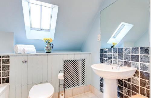 Long Barn - Photo 12