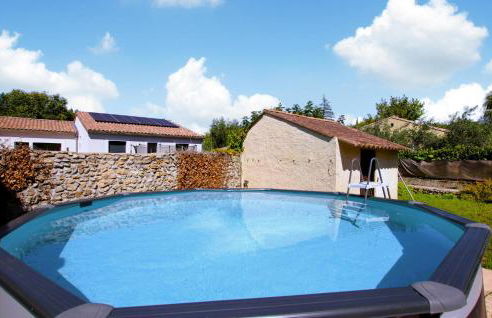 Awesome Home In Tulette With Wifi - Foto 1