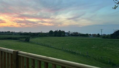 Fernlea Luxury Shepherds Hut & Hot Tub - Foto 4