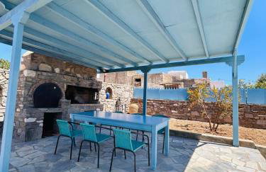 Olive House - Photo 17