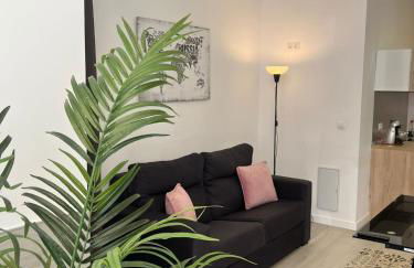 HERMOSO PISO a 3 min de la ESTACION DE BUS Y TREN AVE - Photo 4