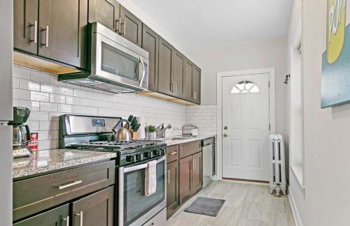 1BR Apartment in Rogers Park with King Bed - Lunt 2E - Foto 15
