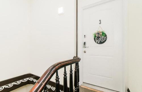 Acrisure Field - Off Street Parking - GroupStay - Foto 28