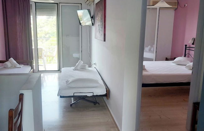 Filoxenia Hotel & Apartments - Photo 8